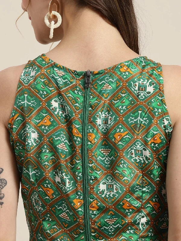 Women Green Patola Sleeveless Crop Top